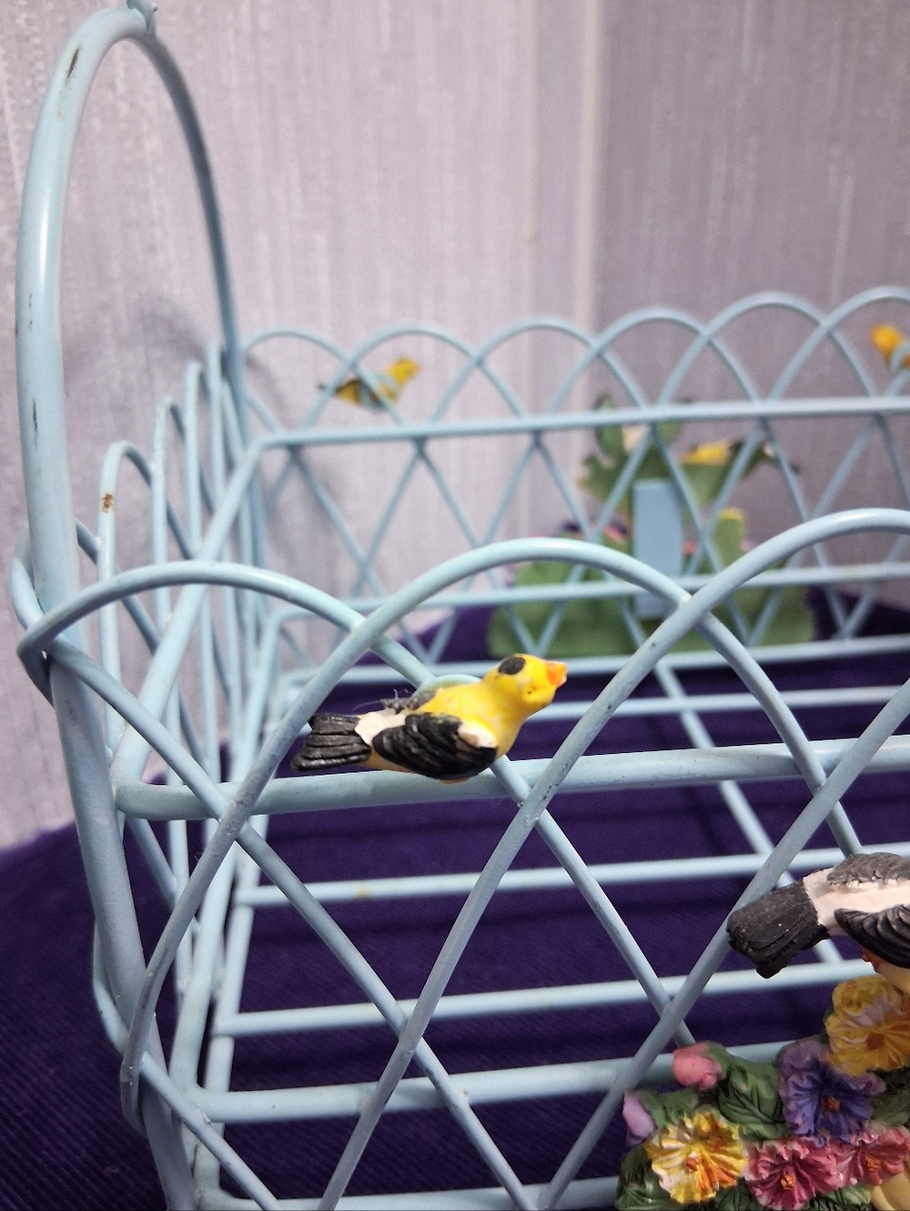 Vintage Whimsical Birdbath Basket With Bird Decorations Light Blue Metal - Picture 4 of 12
